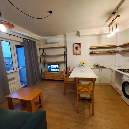 Alexander III Apartment Tbilisi Bagian luar foto