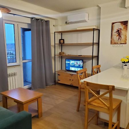 Alexander III Apartment Tbilisi Bagian luar foto